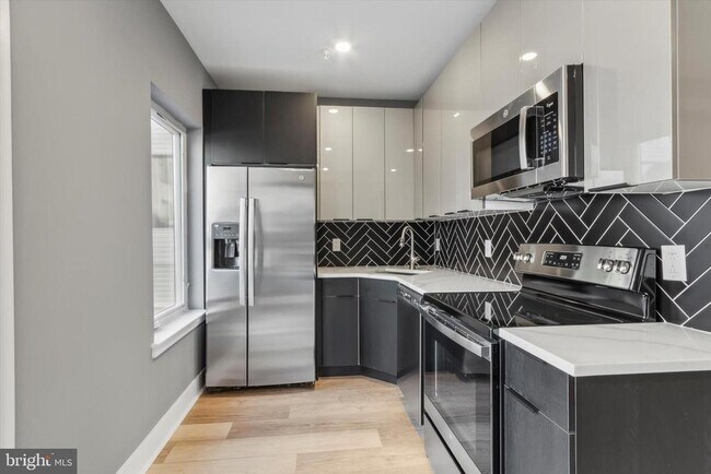 Photo - 1615 Poplar St Unit 3
