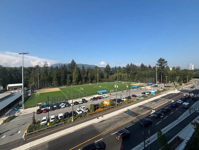 Photo - 3075 Murray St