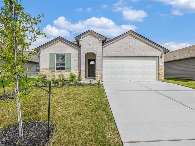 Photo - 1305 Camden Ln