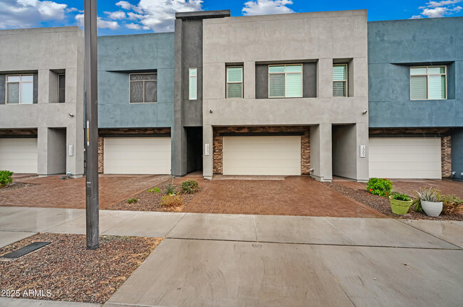 Photo - 1957 W Kinfield Trail Townhome