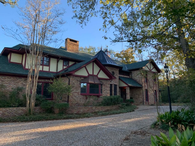 Photo - 37 Pamela Ln