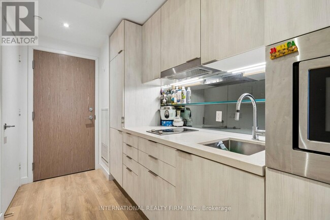 Photo - 215 Queen St W Unit 1307