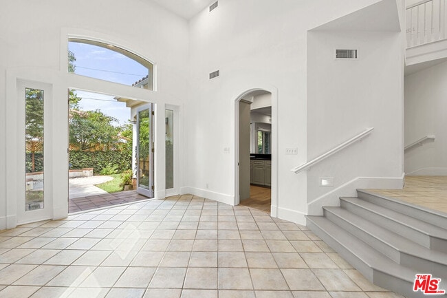 Photo - 10515 Oaklawn Rd