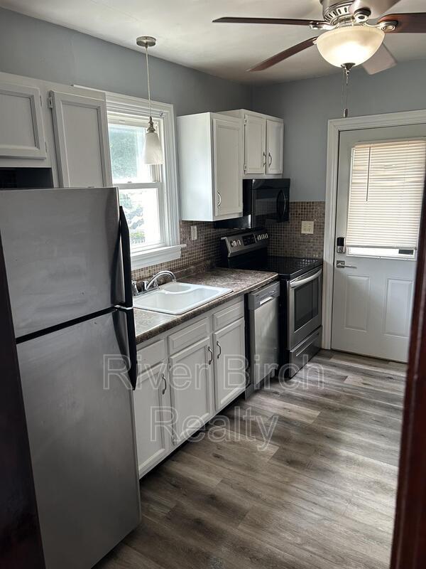 Photo - 2633 S Whittier Ave