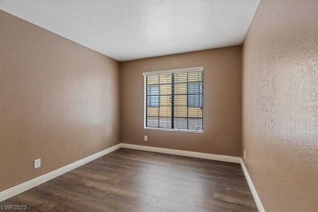 Photo - 2700 N Rainbow Blvd Unidad 1086