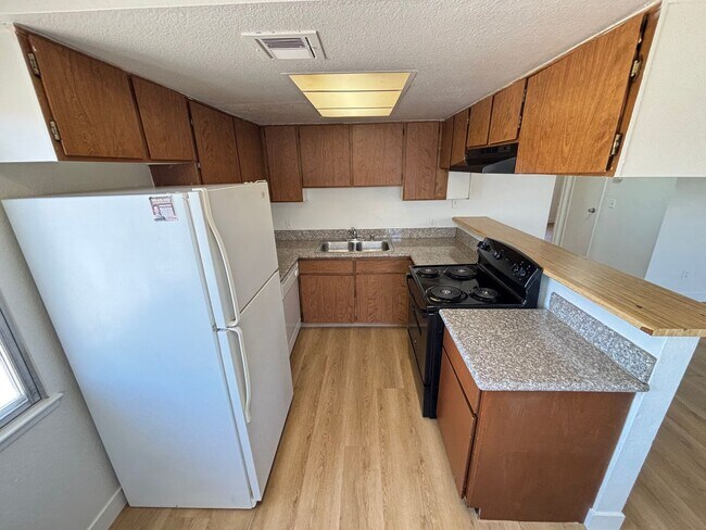 Photo - 3431 E Cheyenne Ave Unit 1