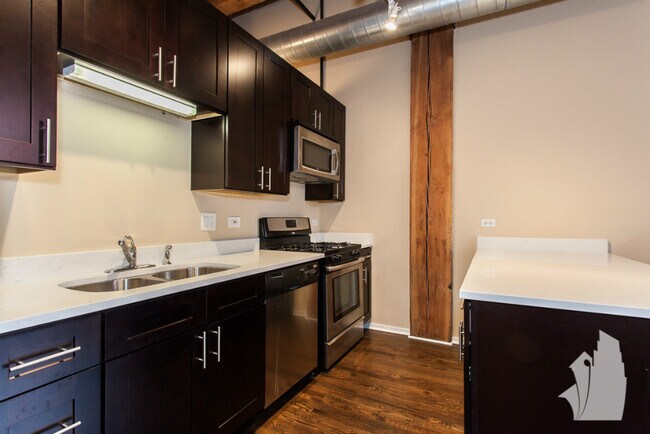 Photo - 1500 W Monroe St Unit 315