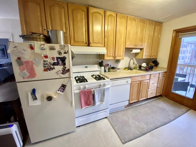 Photo - 1722 Commonwealth Ave Unidad 5
