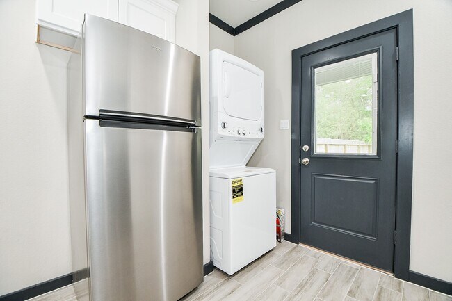 Photo - 7802 Dandy St