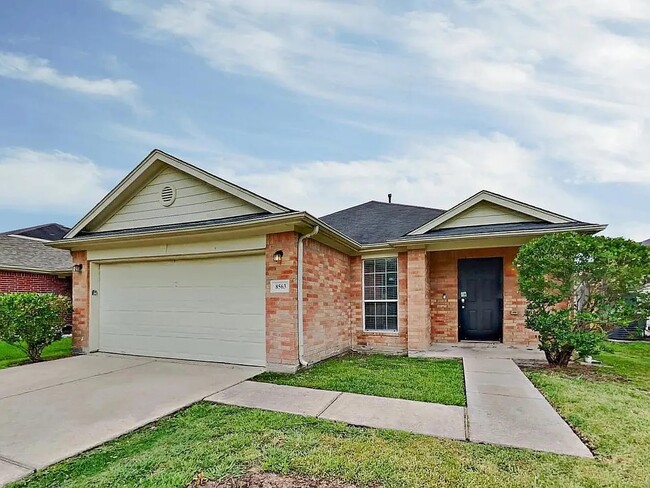 Building Photo - 8562 Chaletford Dr