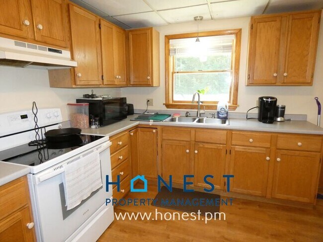 29 Joey Ln Unit 4