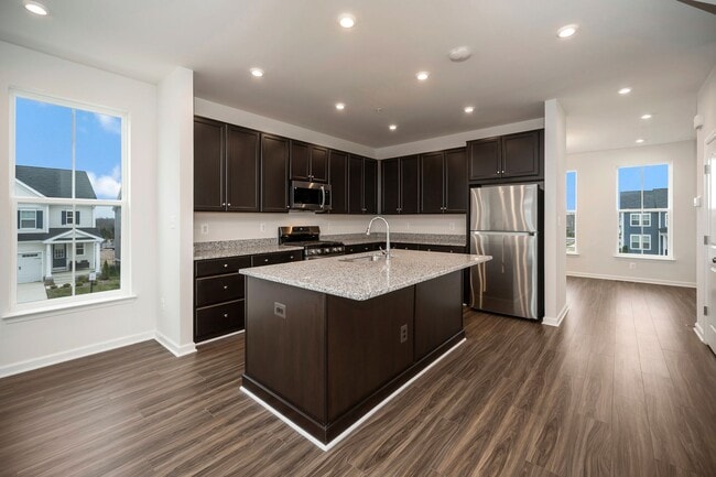 Photo - Great rental in Embrey Mill!