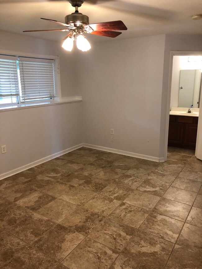 Photo - 68 Baltusrol Dr