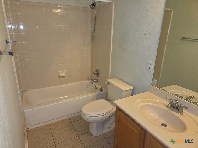 Photo - 716 Moon Shadow Ct