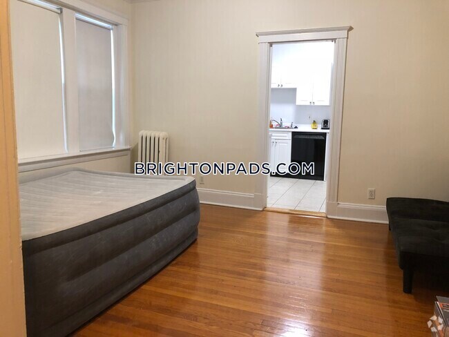 Building Photo - 113 Kilsyth Rd Rental