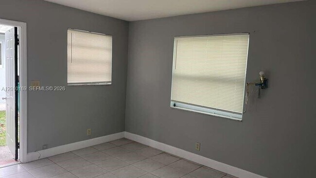 Photo - 5411 NW 22nd St Unit 5411