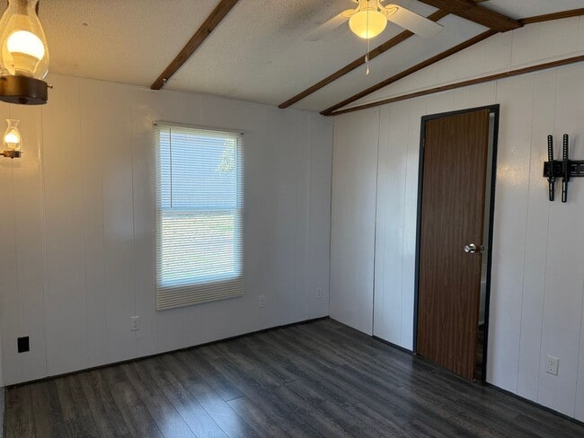 Photo - 3 Bedroom Mobile Home in Pleasant Garden!
