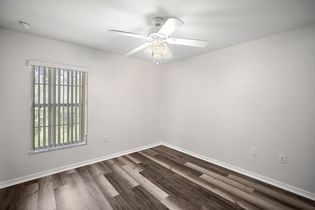 Photo - 517 Paulling Dr