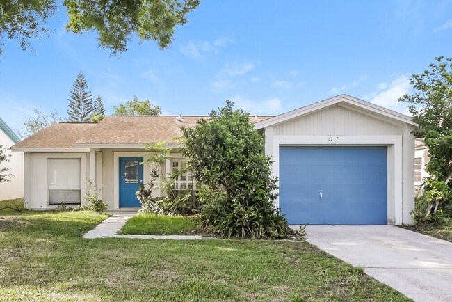 Building Photo - 1717 Cinnabar Ct