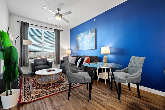 Photo - 2435 E Riverside Dr Apartment Unit ID1240369P