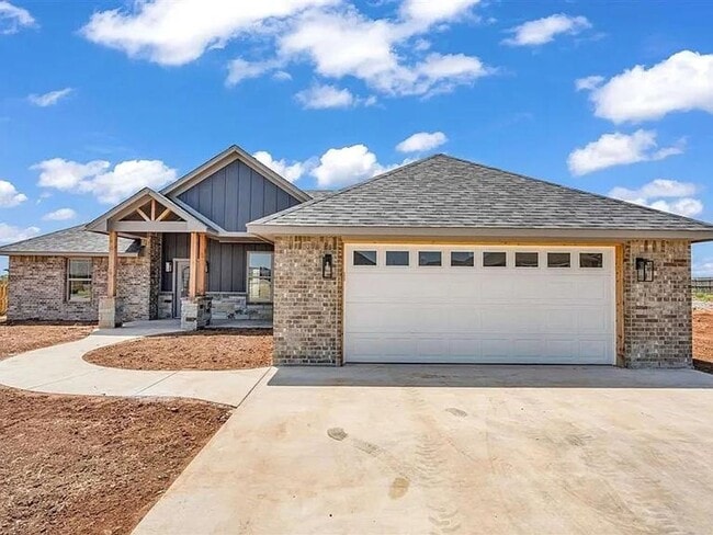 Photo - 409 Bobwhite Rd