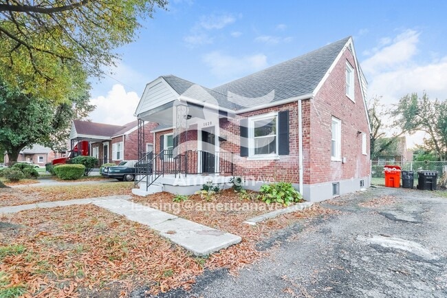 Photo - 1620 Catalpa St