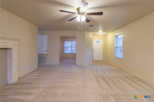 Photo - 2203 Maedell Dr