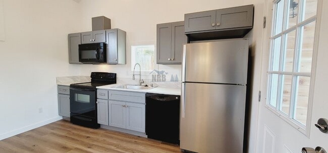 Photo - 5621 N 44th St