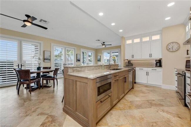 Photo - 780 5th Ave S Casa