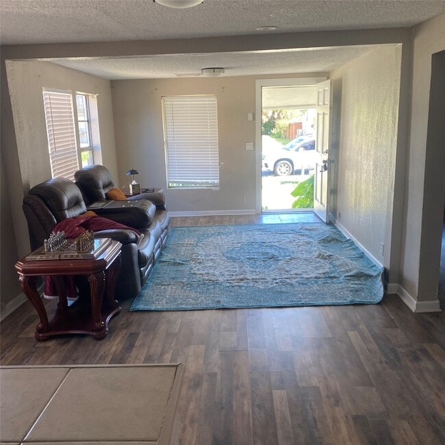 Photo - 2211 Grover Ave