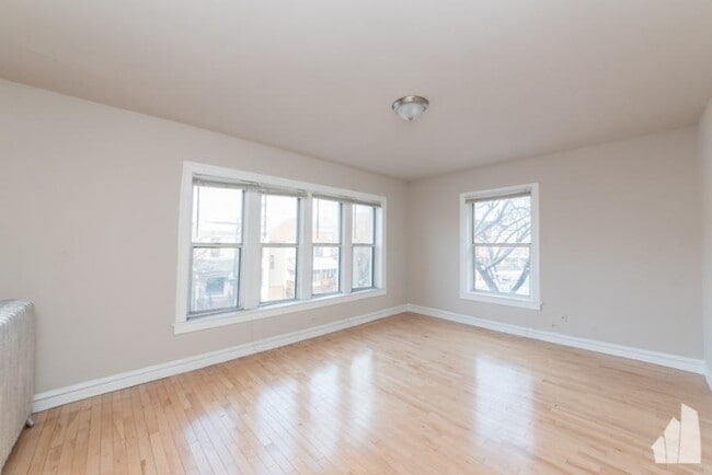 Building Photo - 1 bedroom in Chicago IL 60660 Unit 62-2I