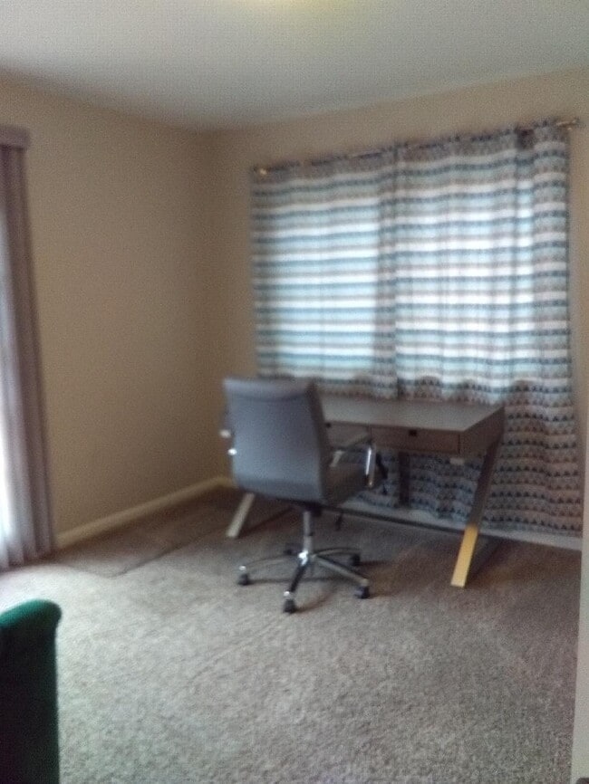 1501 Manitou Blvd