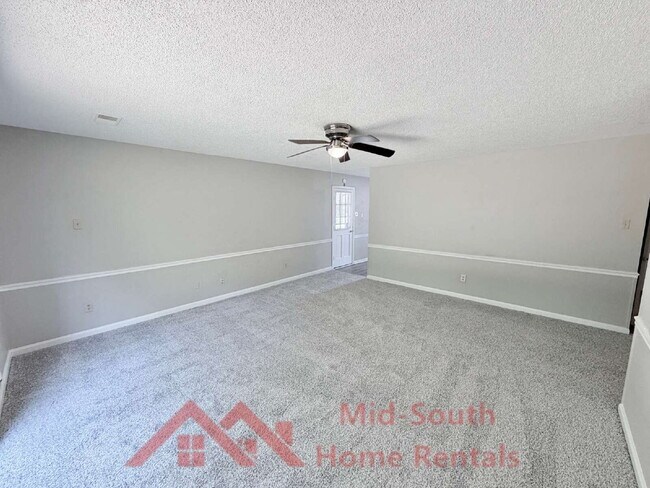 3899 Kerwin Dr