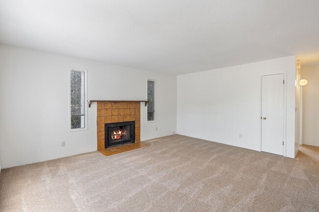 Photo - 1299 Tapadero Dr Unit A