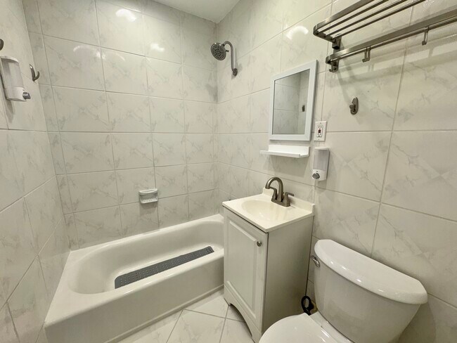 Photo - 839 NW 16th Ter