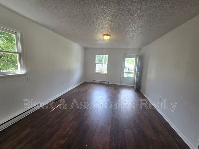 105 Chase Ave
