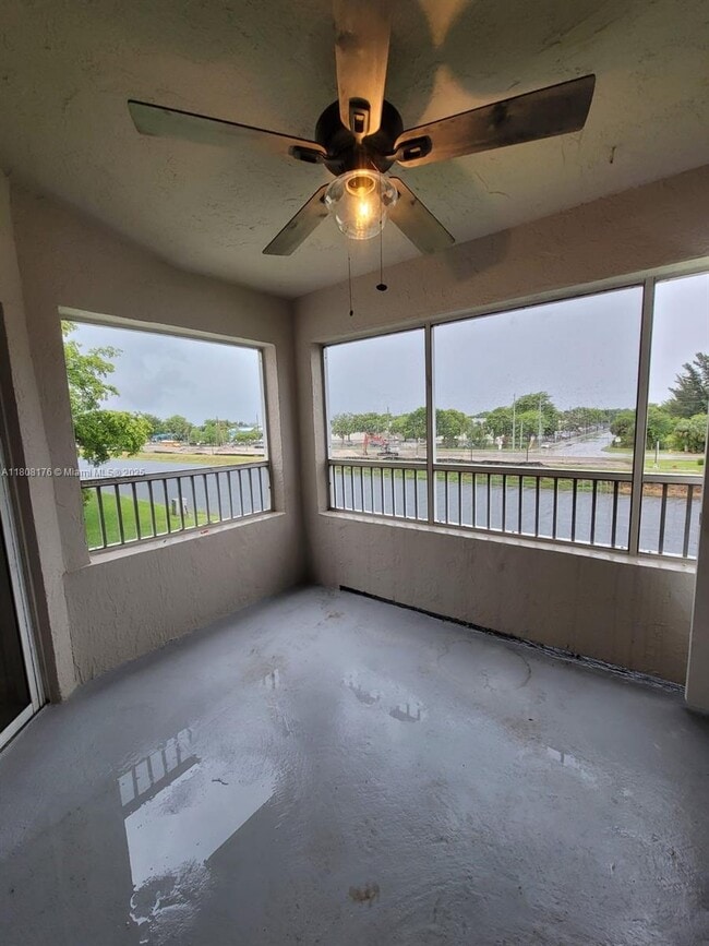 Photo - 2881 N Oakland Forest Dr Unit 309