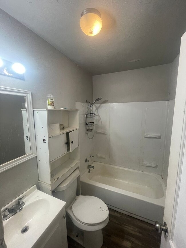 Photo - 3 bedroom, 1 bath