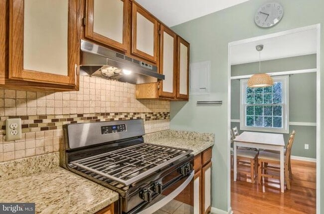Photo - 3846 Lyndhurst Dr Unit 302