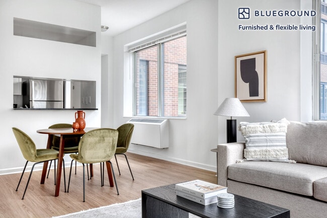 Photo - 180 Riverside Blvd Unidad FL17-ID846