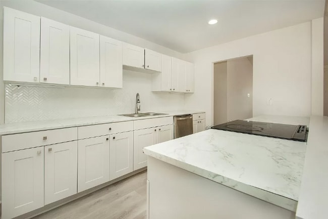 Photo - 3057 Dothan Ln