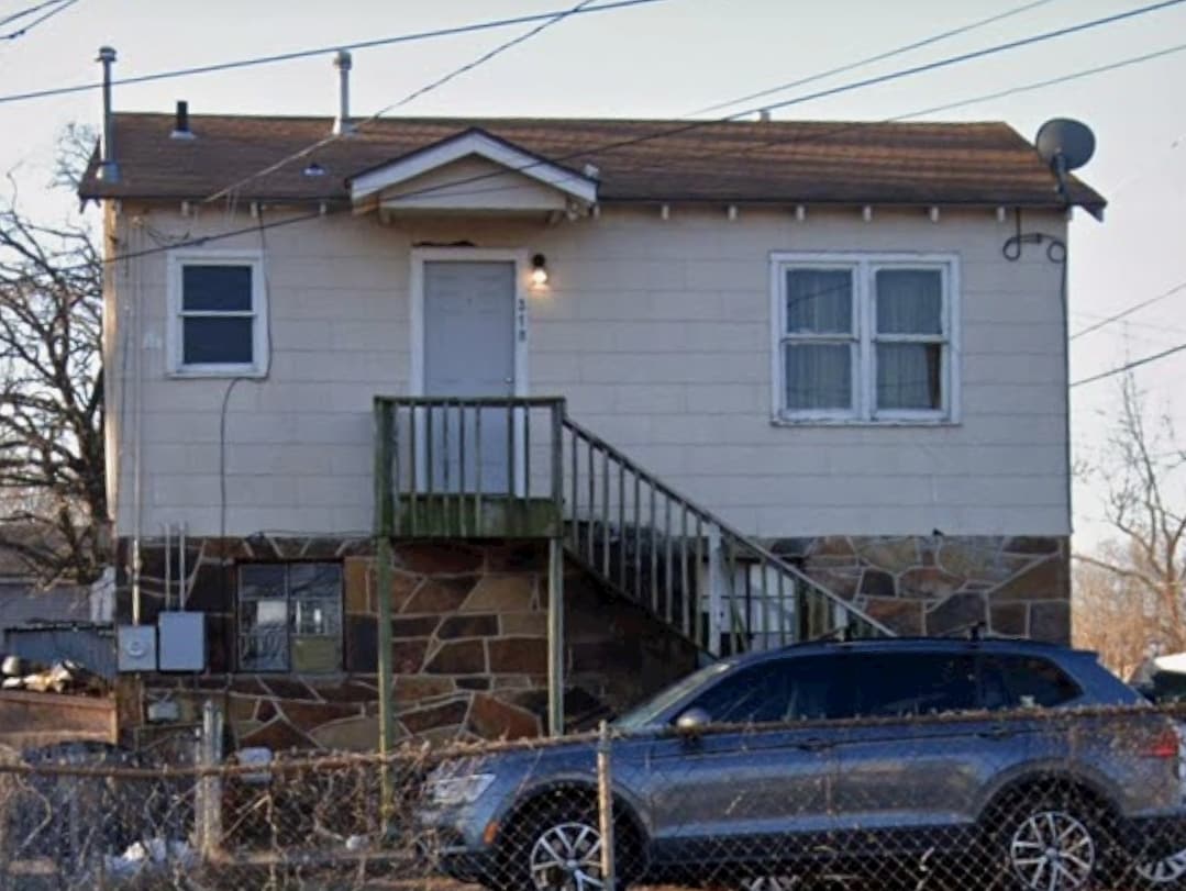 Photo - 318 N Wilson Ave Apartment