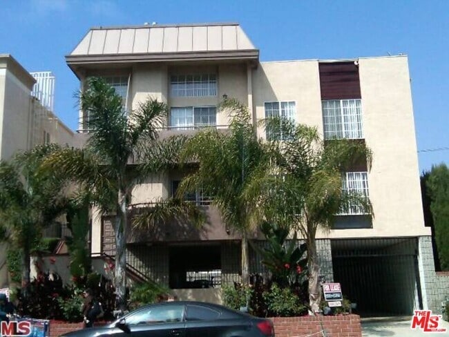 Building Photo - 1652 Colby Ave Unit PH201 Rental