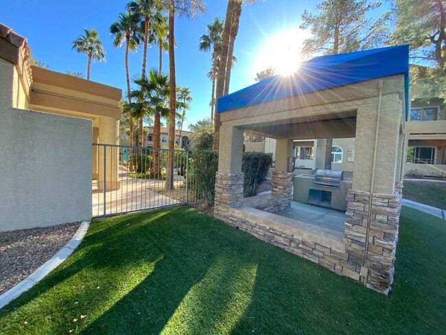 Photo - Resort Style 3 Bedroom Condo Located near UNLV, Airport and Strip