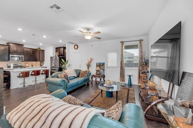 Photo - 112 Gracie Wy