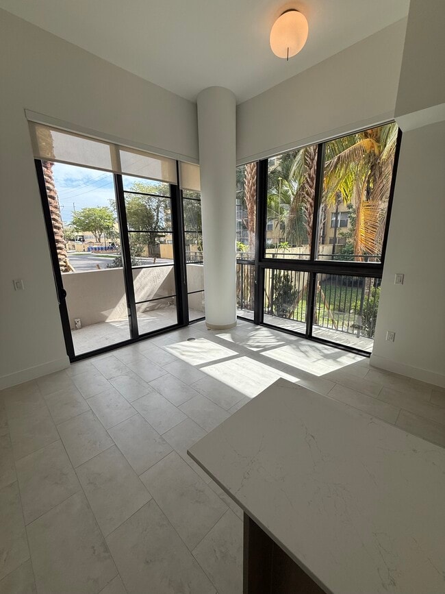 Photo - 2311 NE 174th St Unit B3