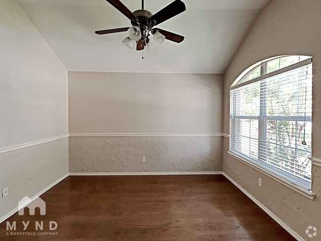 Building Photo - 1002 Camp Verde Dr Rental