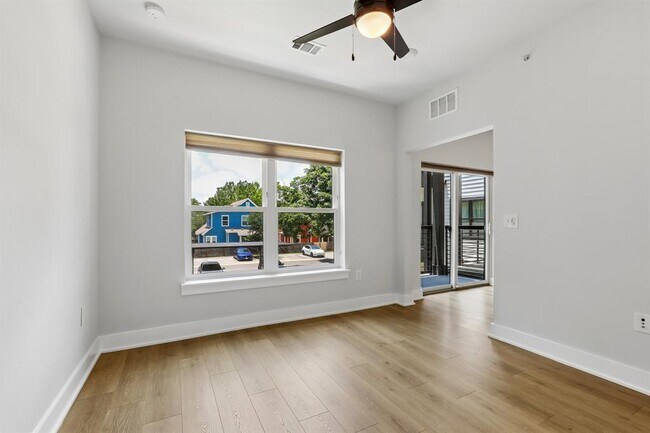 Photo - 3101 Govalle Ave Unit 212