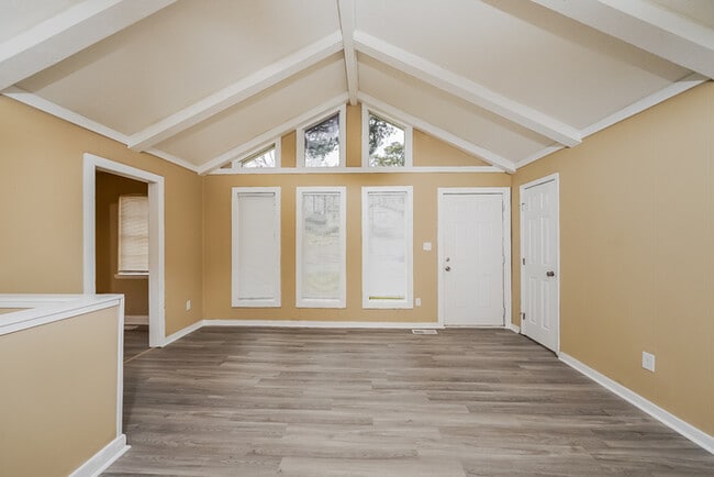 Photo - 5919 Northwood Dr