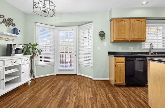 Photo - 251 St Michaels Cir